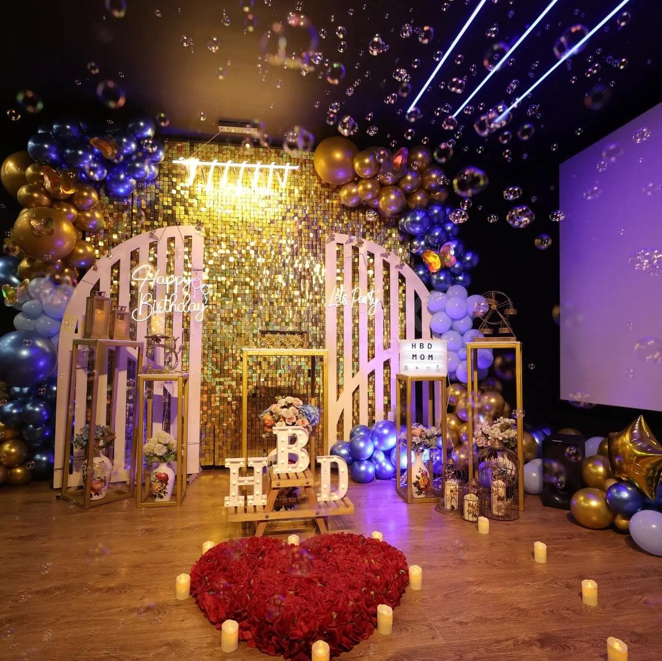 Luxury Birthday Stage - Main View
