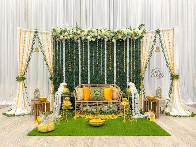 Green Theme Decoration - Main View